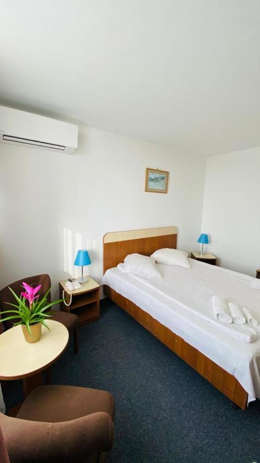 Hotel Neko Saturn Extérieur photo